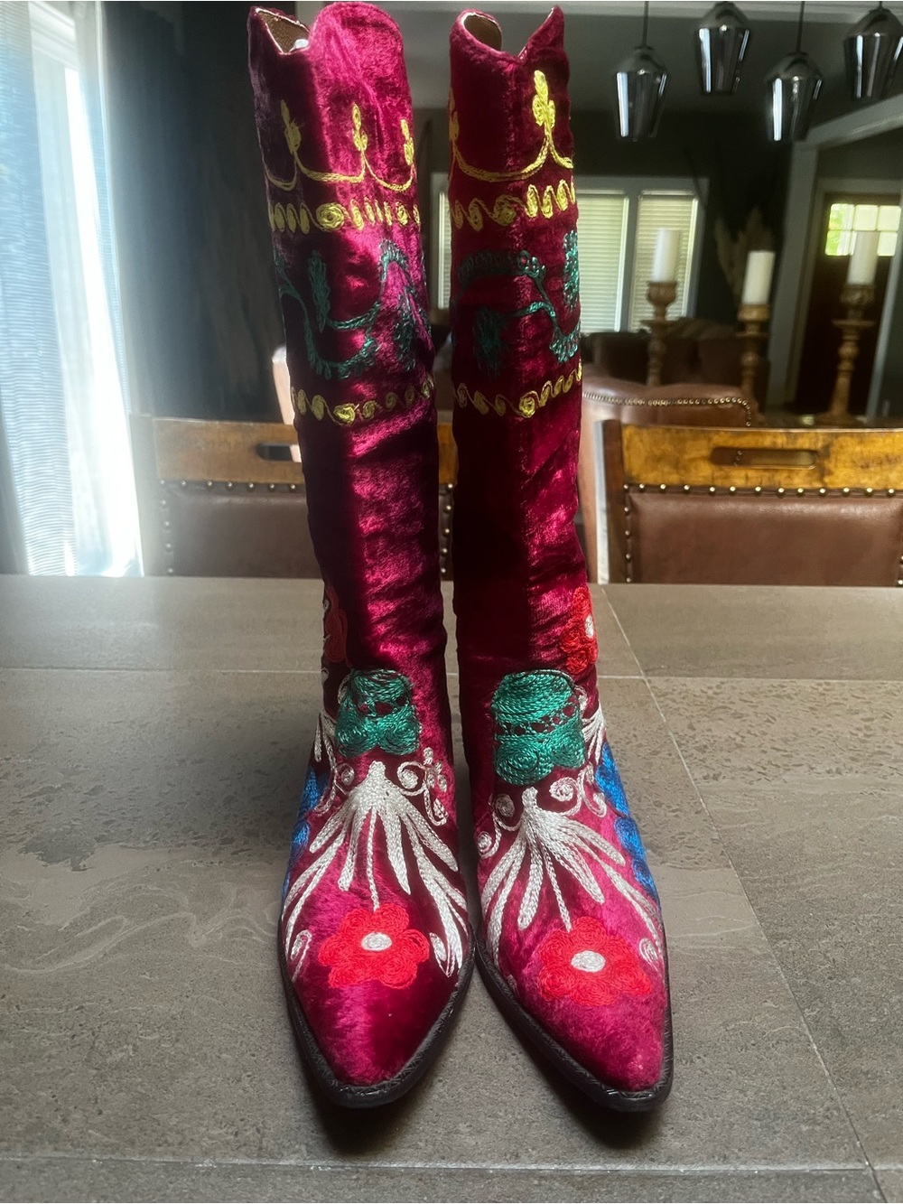 Vintage Artemis Arte Red Velvet Boots Floral Applique Size 39 - Picture 4 of 9
